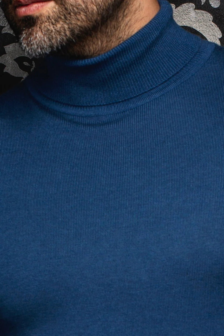 Au Noir Turtle Neck Sweater Arkanes - Midnight