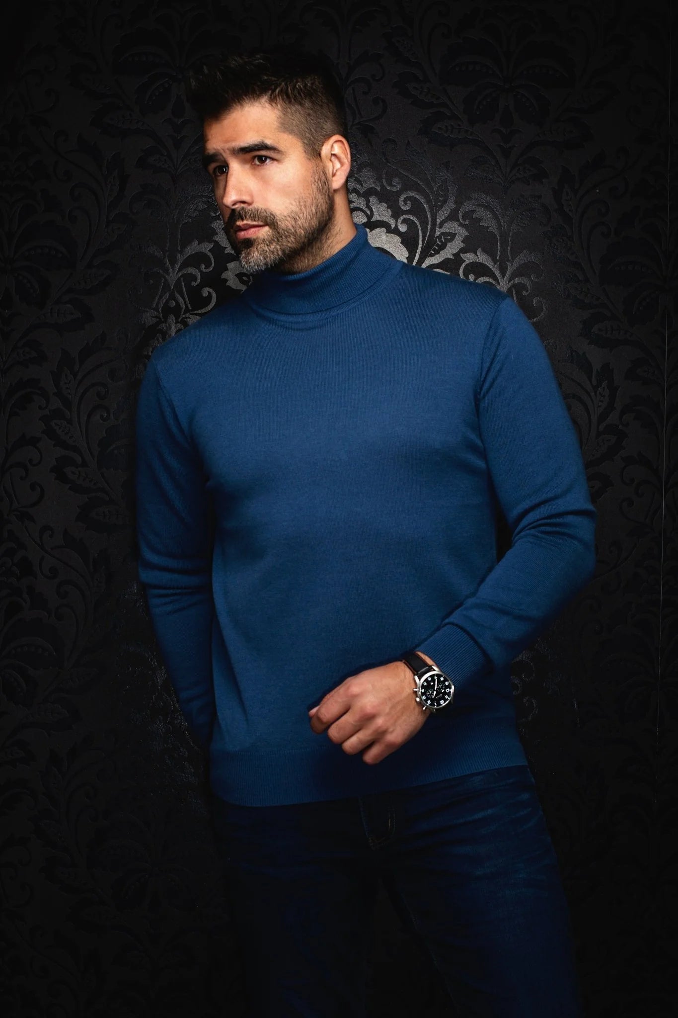 Au Noir Turtle Neck Sweater Arkanes - Midnight